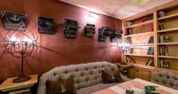 Основной зал — интерьер зала