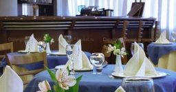 Основной зал — интерьер зала