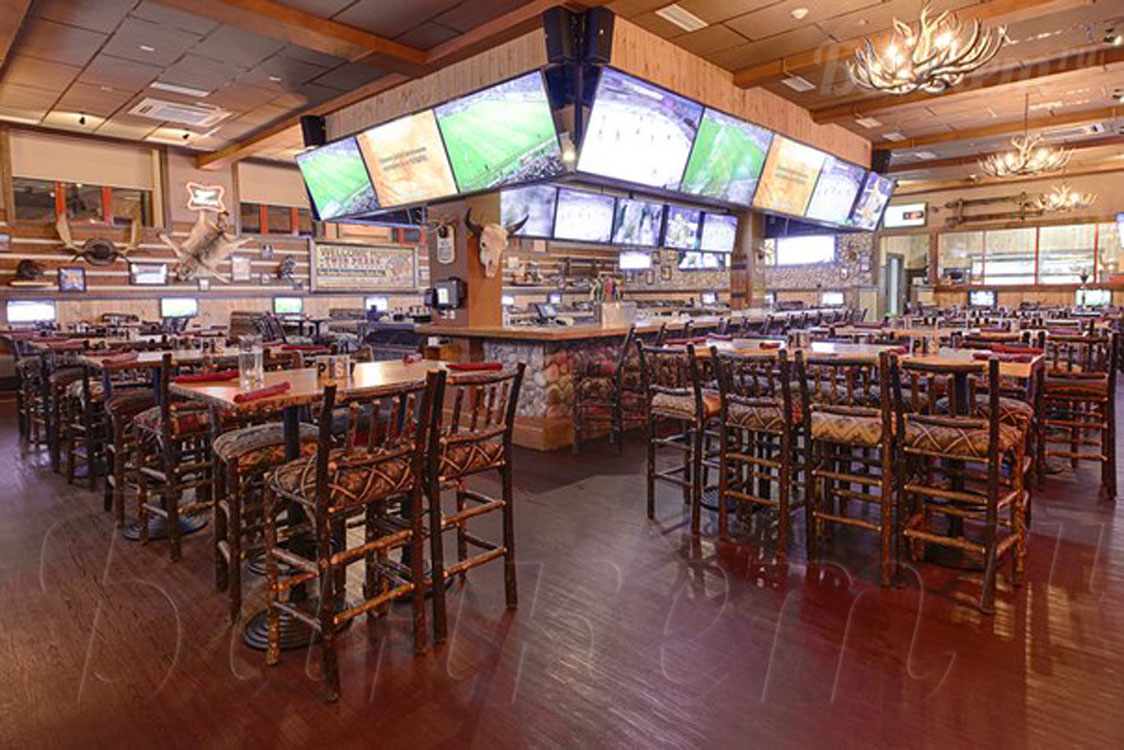 Основной зал — Ресторан Твин Пикс/Twin Peaks