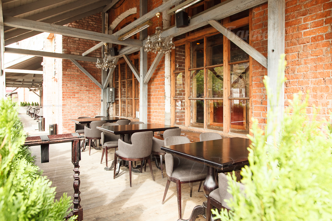 Летняя веранда ресторана — фото 13