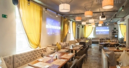 Основной зал