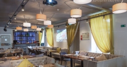 Основной зал