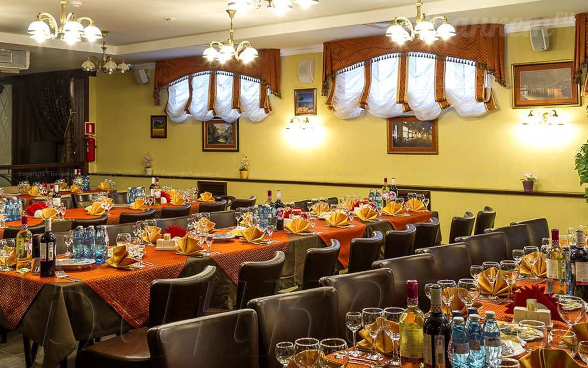 Основной зал — Ресторан MontBlanc