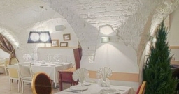 Основной зал