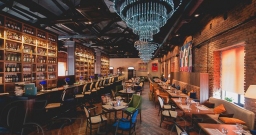 Основной зал