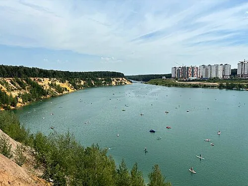 Берег, Зал — фото