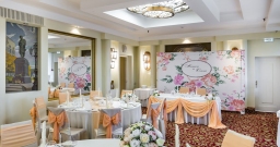 Зал Московский — подробнее о зале