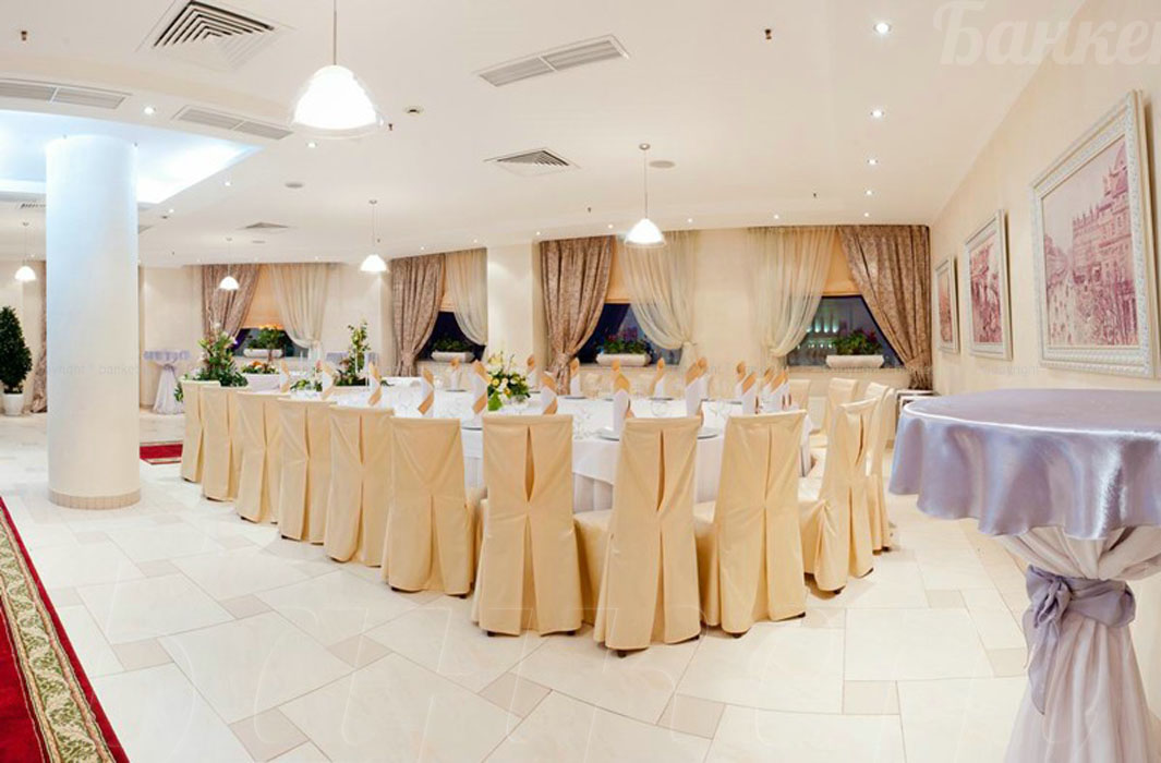 Средний зал — банкетный зал Ресторан Европа, фото