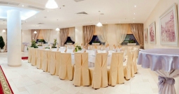 Средний зал