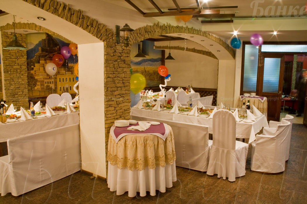 Основной зал — Кафе У дедушки Мито