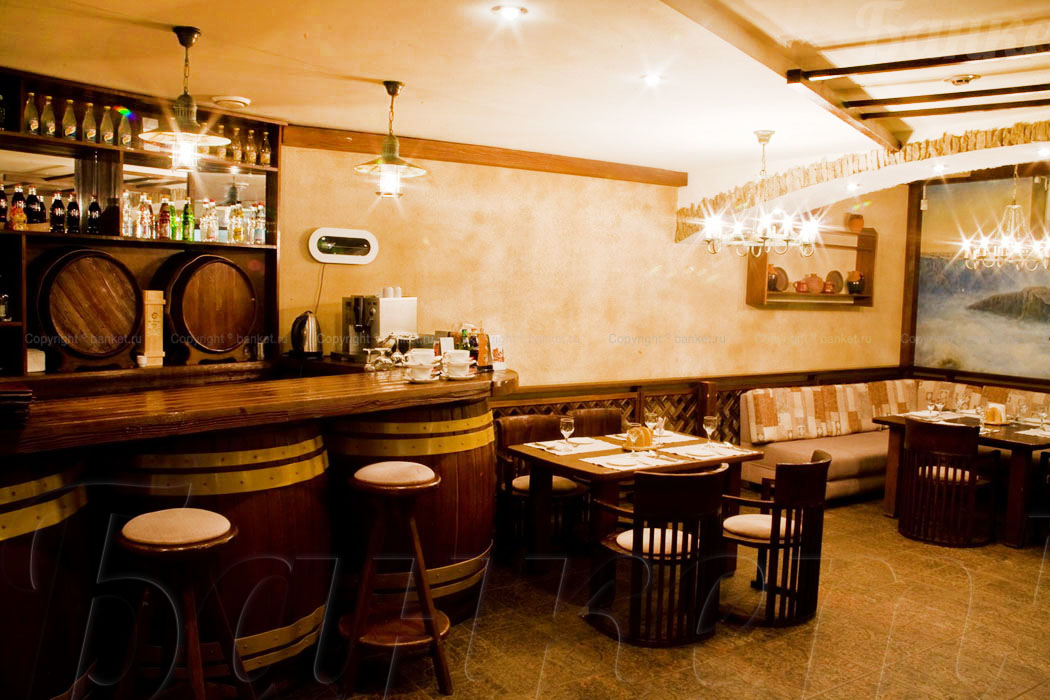 Основной зал — Кафе У дедушки Мито