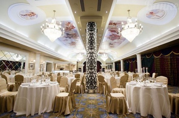 Банкет Холл — банкетный зал