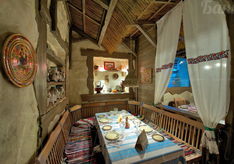 Основной зал — Ресторан украинской кухни Шкварок