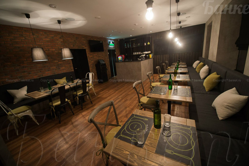 Кафе-бар Mike&Molly — Основной зал, фото банкетного зала