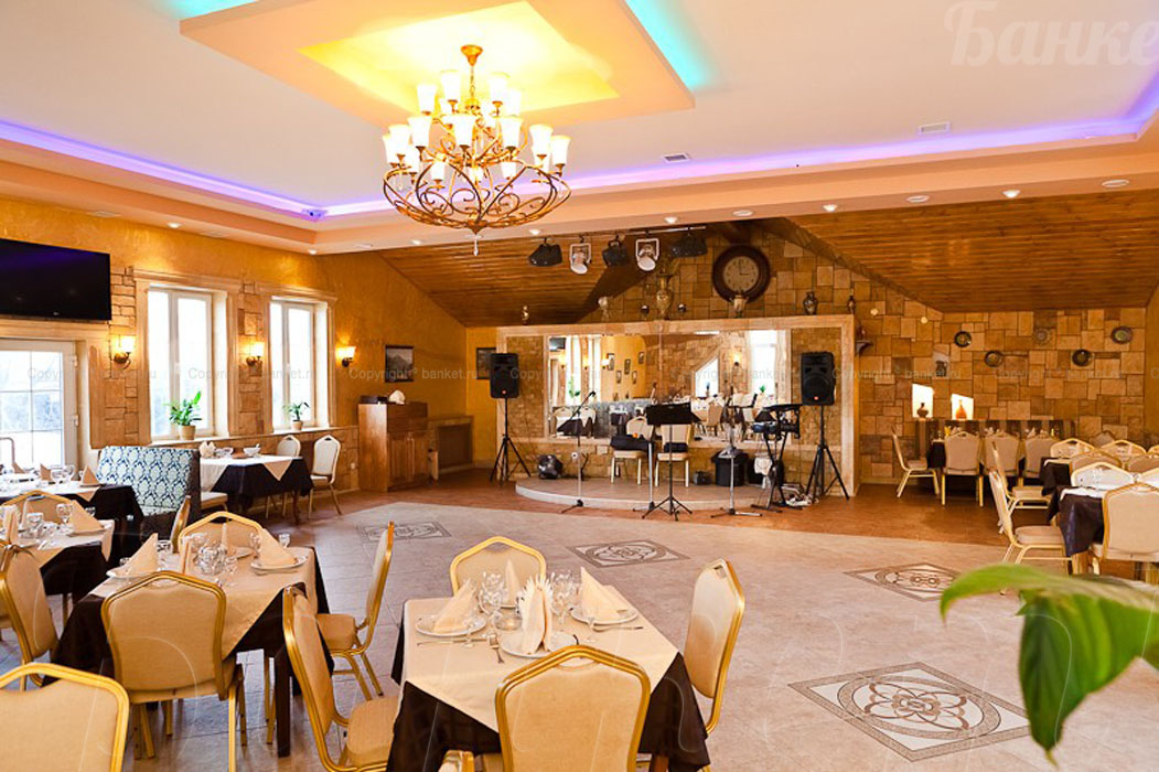 Основной зал — Кафе Форт-сити