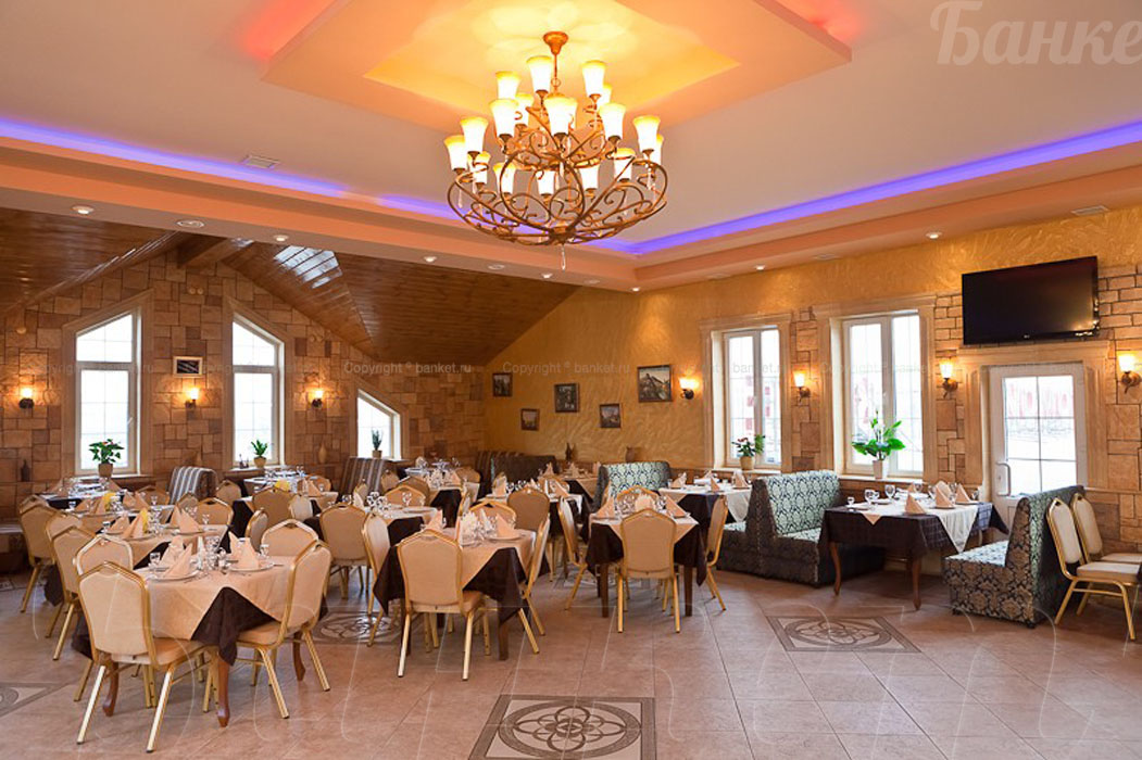 Основной зал — Кафе Форт-сити