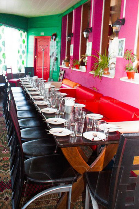 Основной зал — Арт-Паб Немец Перец Колбаса