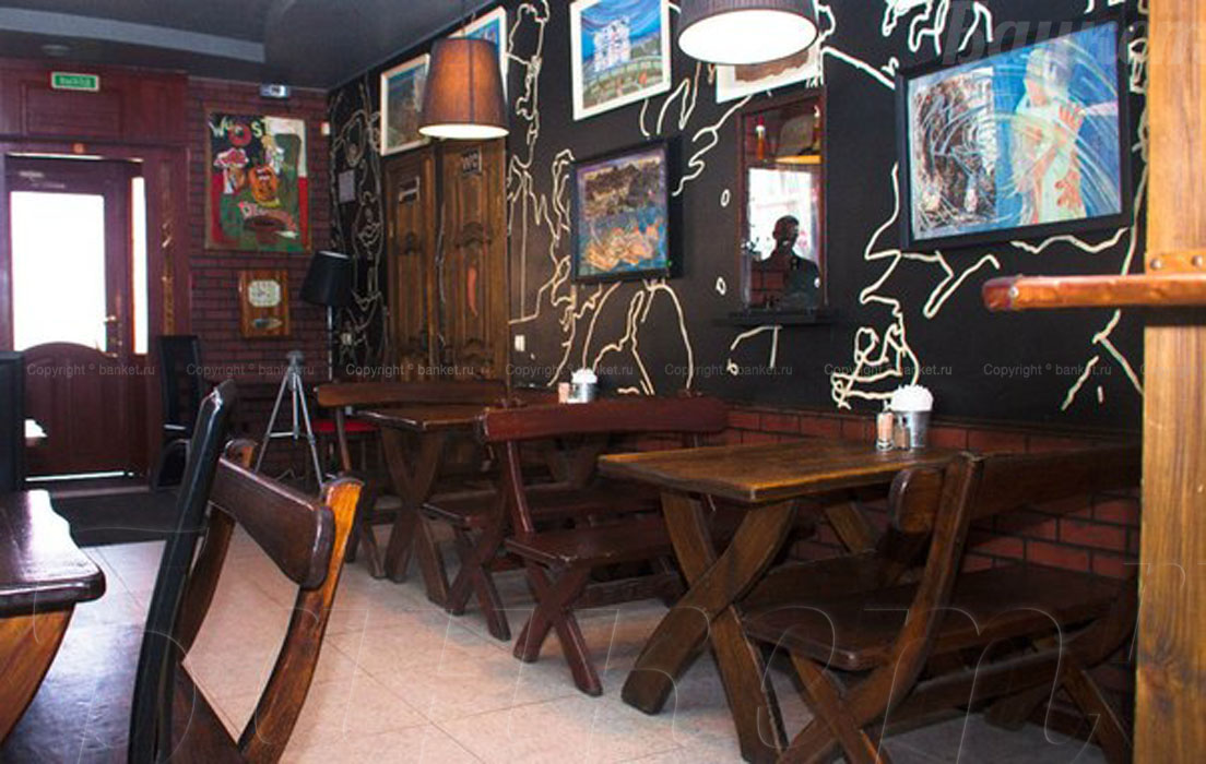 Основной зал — Арт-Паб Немец Перец Колбаса