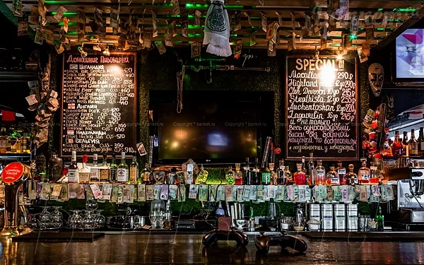 Lawson's Bar, Основной зал — фото