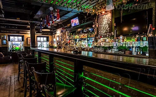 Основной зал — Lawson's Bar