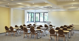 Форум — интерьер зала