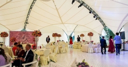 Галерея — интерьер зала