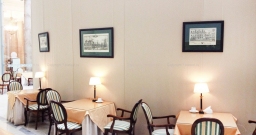 Ресторан Михайловский  — подробнее о зале