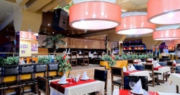 Основной зал