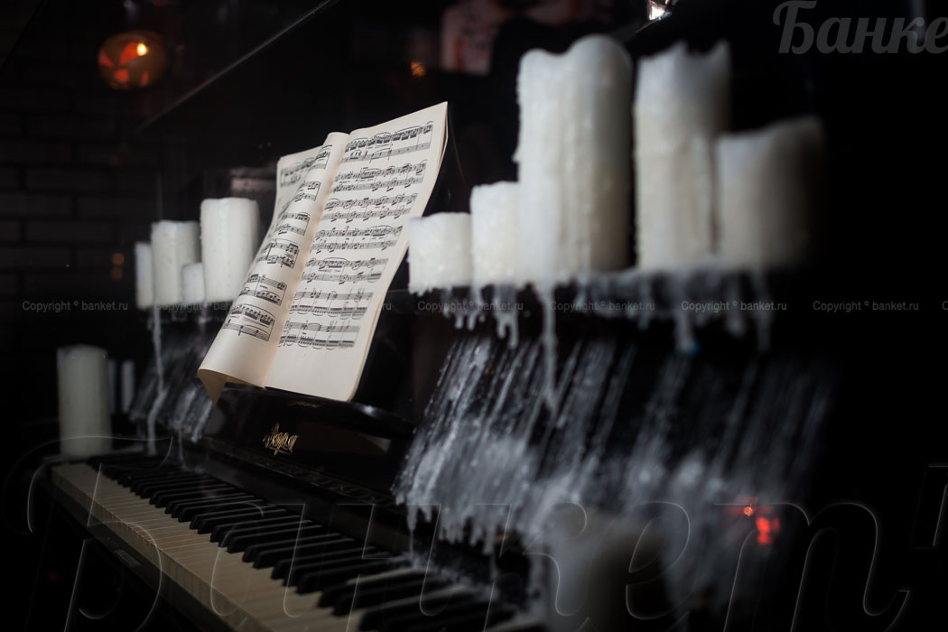 Основной зал — Интеллектуальное кафе Москва Гостям не Верит