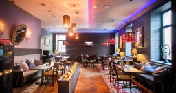 Основной зал — интерьер зала