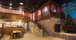 Основной зал