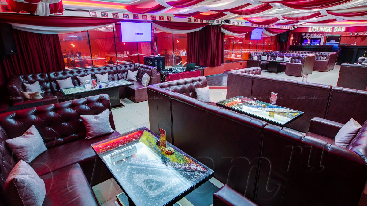 Основной зал — MW karaoke & lounge bar 
