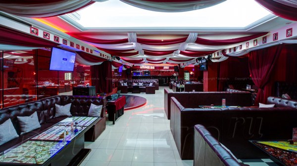 Дополнительный зал — банкетный зал MW karaoke & lounge bar 