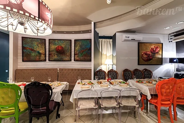 Charisma cafe / Харизма кафе, Основной зал — фото
