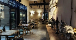 Основной зал