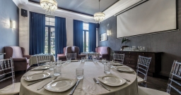 Малый зал — подробнее о зале