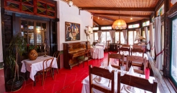 Веранда  и терраса — интерьер зала