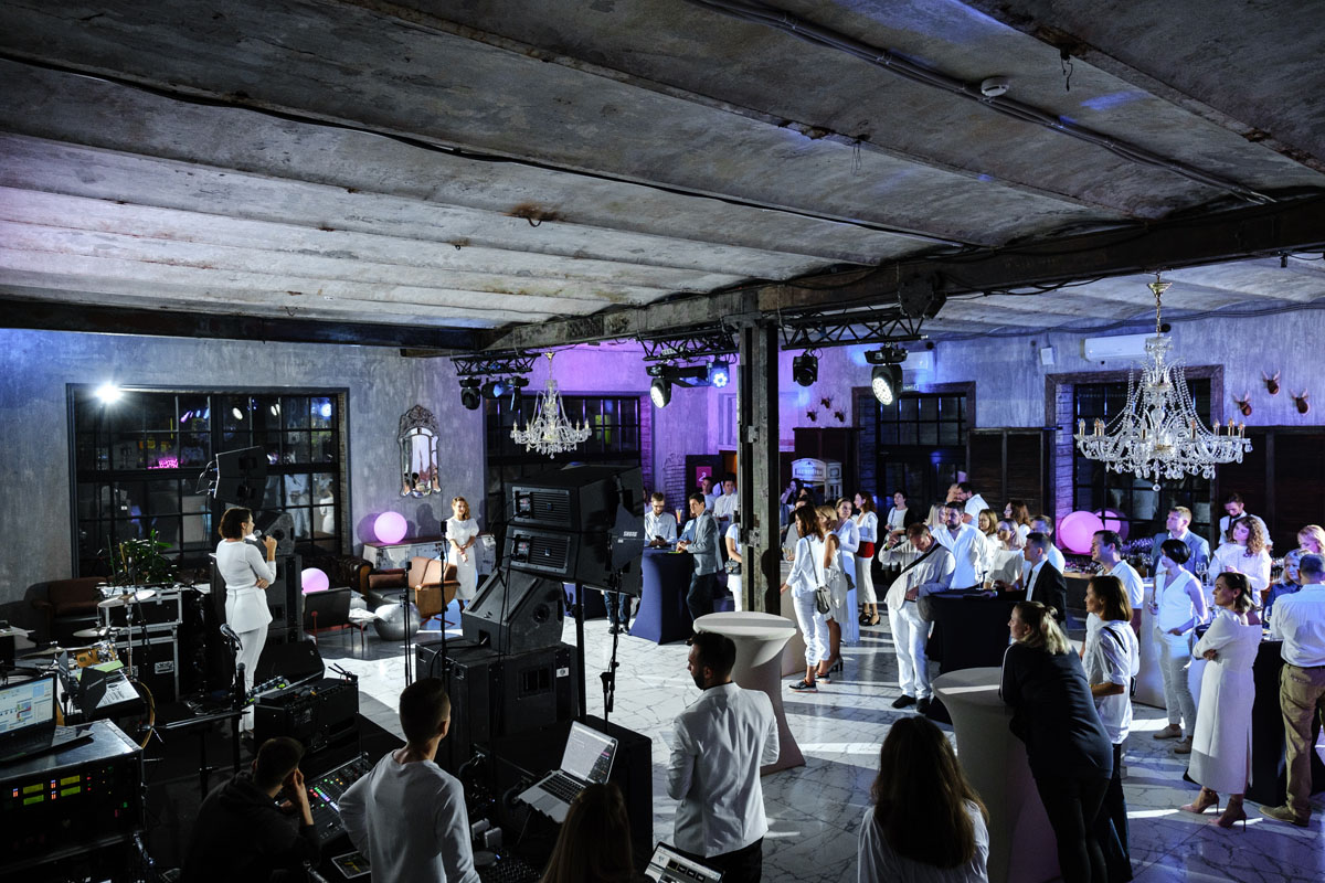 BACKYARD — фото 10