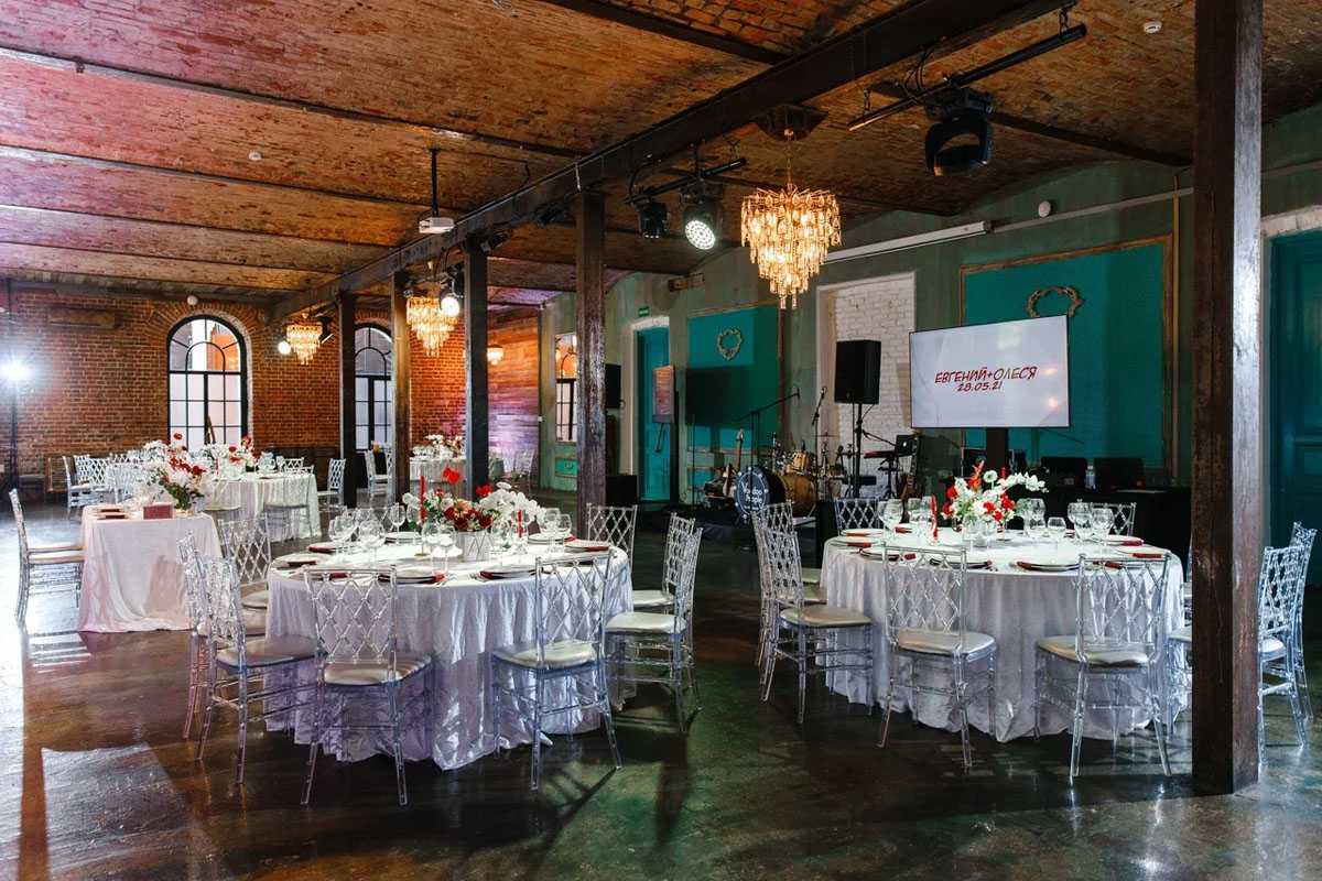 RATUSHA HALL&WOOD&HOOKS RATUSHA HALL&WOOD&HOOKS — фото 1