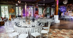 ANDY HALL&CINDY — подробнее о зале