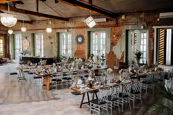 LOFT HALL, ANDY HALL&CINDY — фото