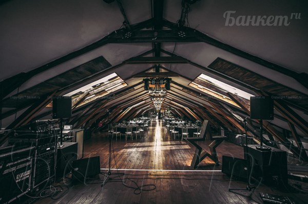 Логотип LOFT HALL