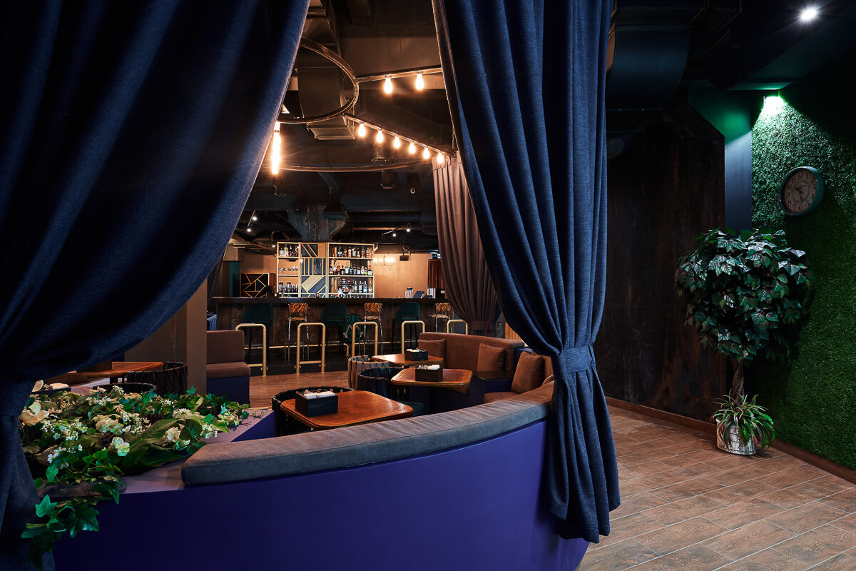 Зал — Угольки Restobar