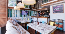 Барный зал — интерьер зала