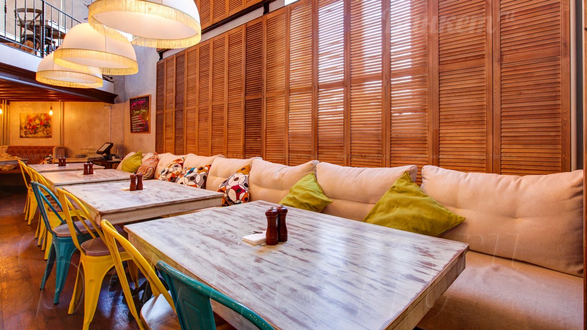 Основной зал — Родные люди