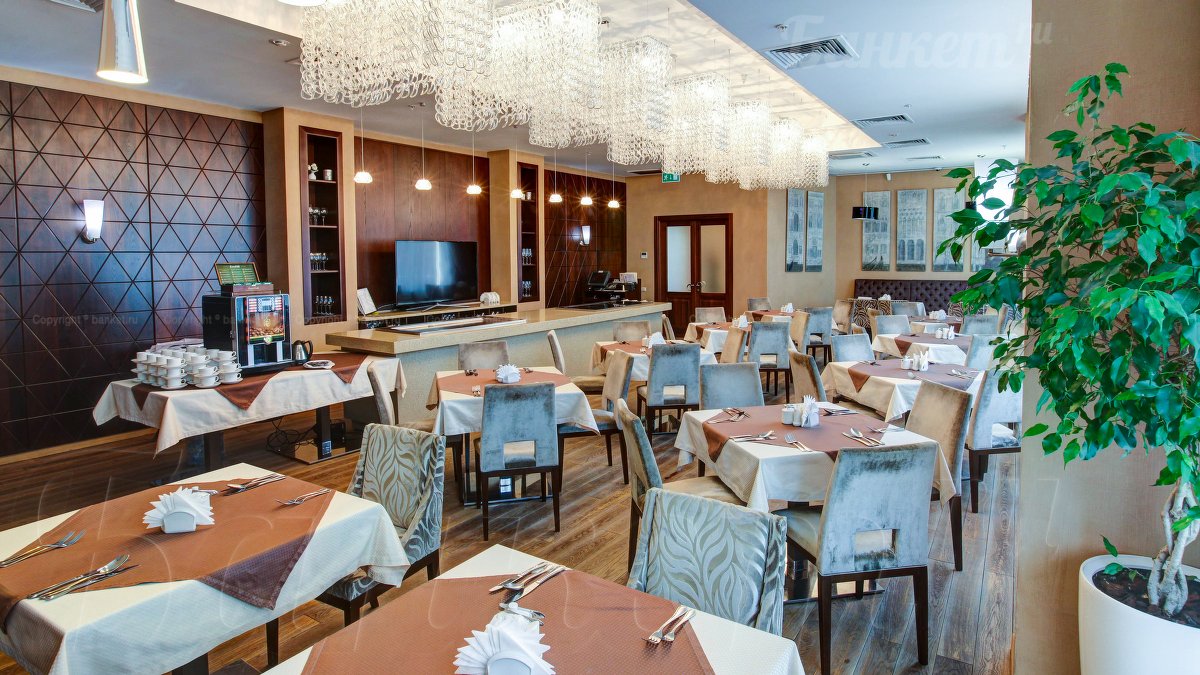 Ресторан Райкин Plaza — Отель-ресторан Райкин Plaza