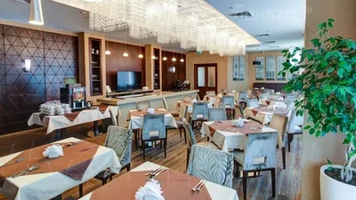 Ресторан Райкин Plaza — Отель-ресторан Райкин Plaza