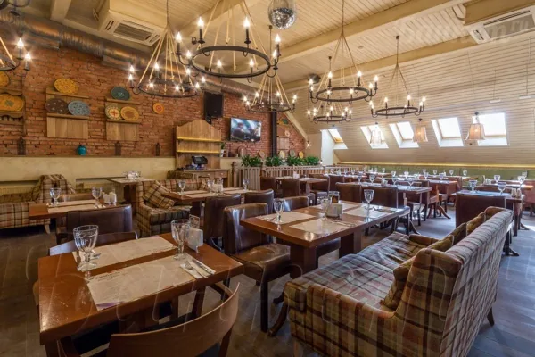 Второй этаж — интерьер зала