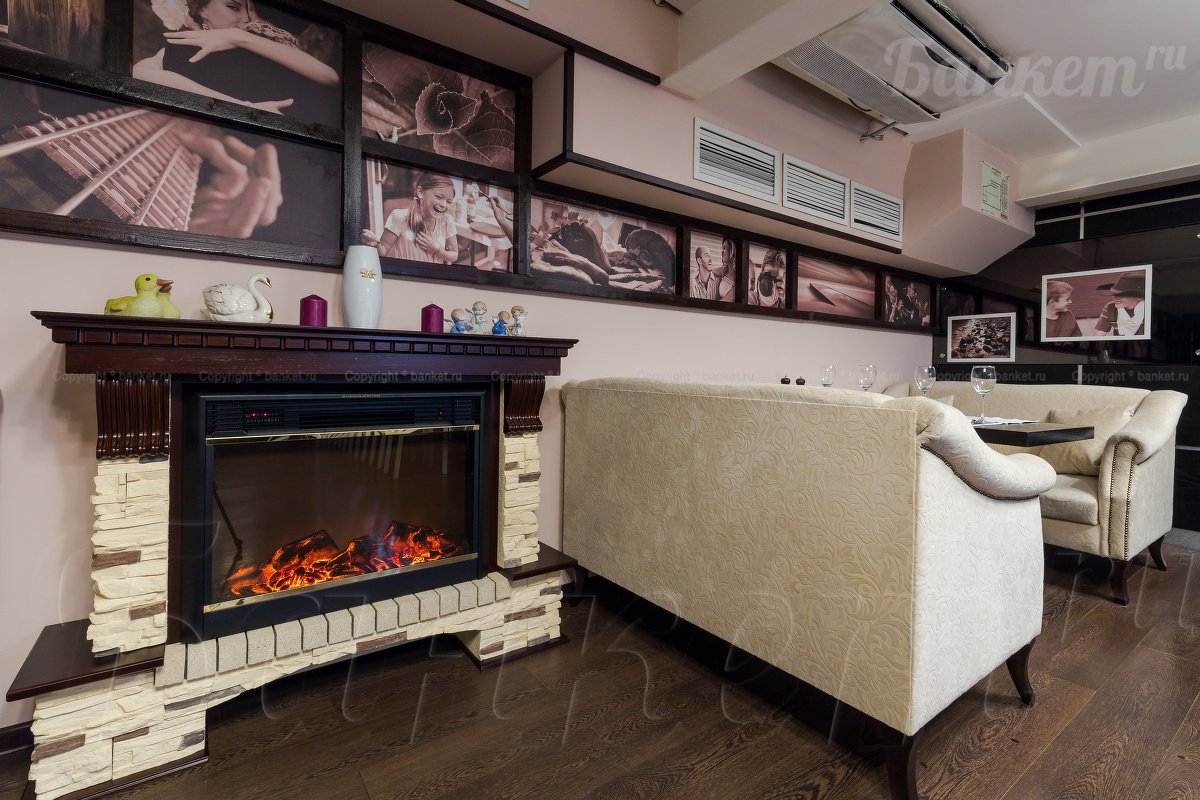 Большой банкетный зал — Сытая Утка