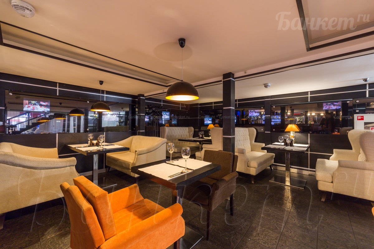 Основной зал — Сытая Утка